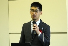 事例講演2講師写真