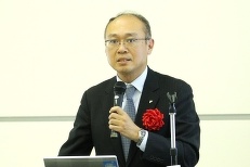 特別講演講師写真